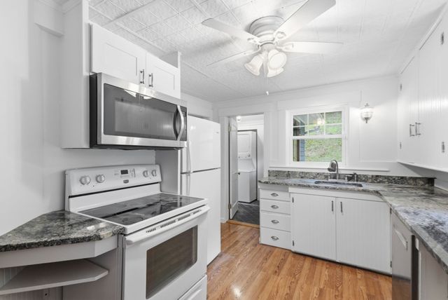 24 Hildreth Street, Westford, MA 01886
