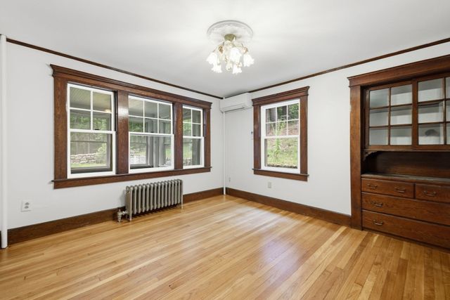 24 Hildreth Street, Westford, MA 01886