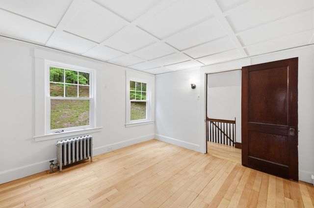 24 Hildreth Street, Westford, MA 01886