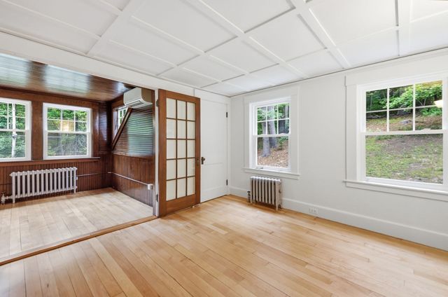 24 Hildreth Street, Westford, MA 01886