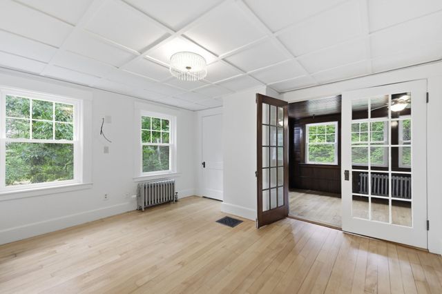 24 Hildreth Street, Westford, MA 01886