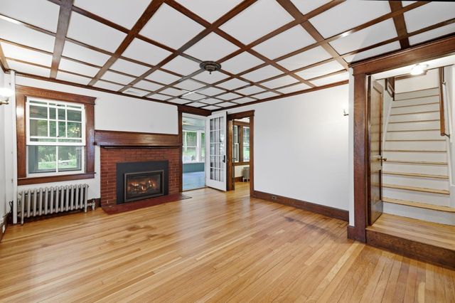 24 Hildreth Street, Westford, MA 01886