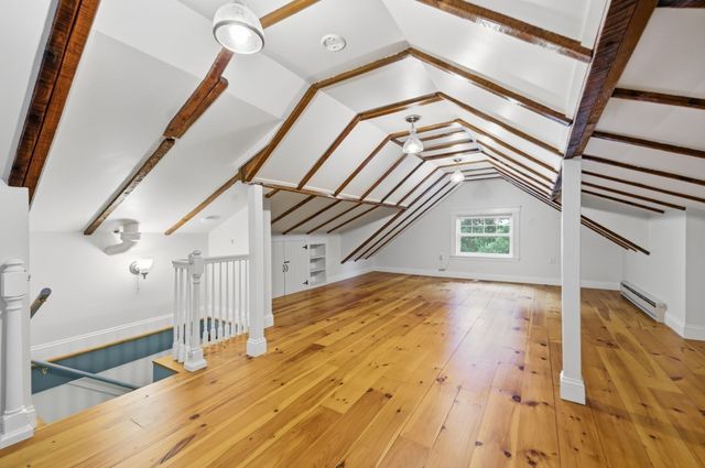 24 Hildreth Street, Westford, MA 01886