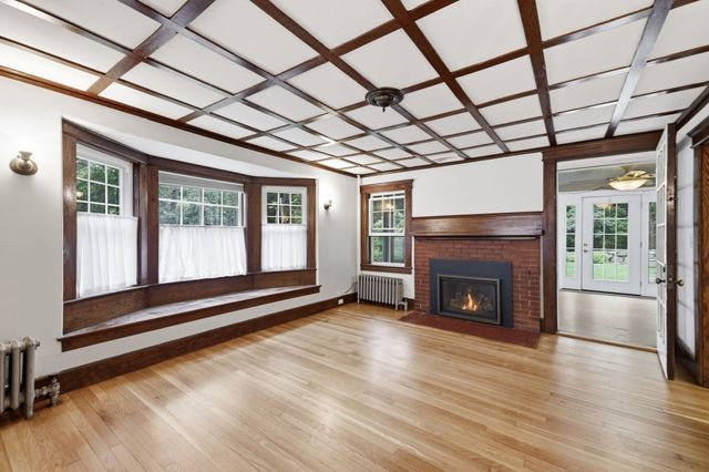 24 Hildreth Street, Westford, MA 01886
