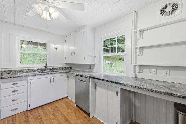 24 Hildreth Street, Westford, MA 01886