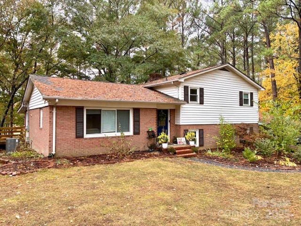 11060 Teresia Lane, Midland, NC 28107