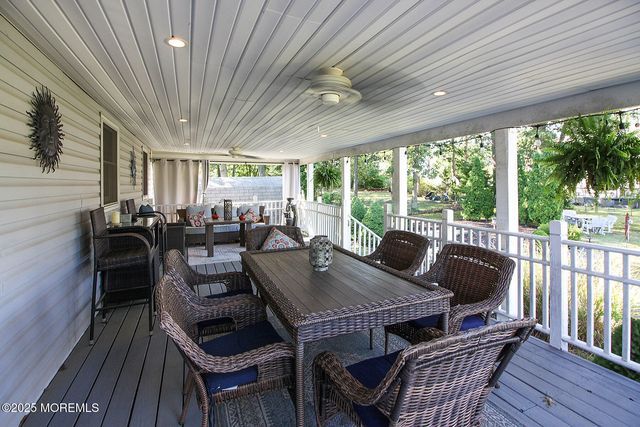 43 Darien Road, Howell, NJ 07731