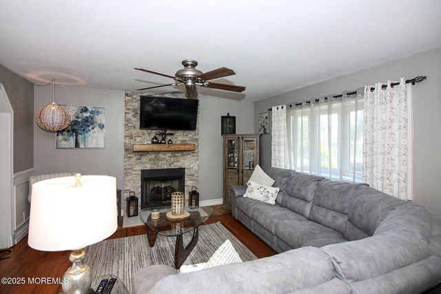 43 Darien Road, Howell, NJ 07731