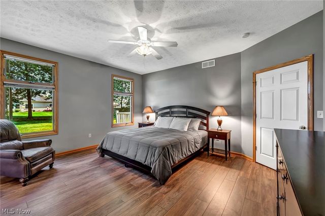 1017 Glendalough Avenue, Grafton, OH 44044