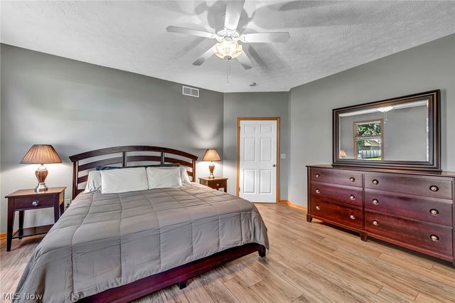 1017 Glendalough Avenue, Grafton, OH 44044