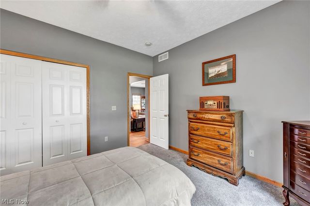 1017 Glendalough Avenue, Grafton, OH 44044