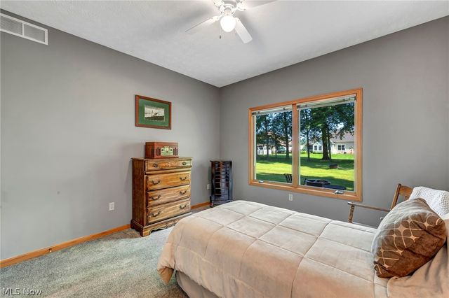 1017 Glendalough Avenue, Grafton, OH 44044