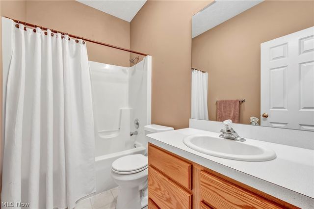 1017 Glendalough Avenue, Grafton, OH 44044