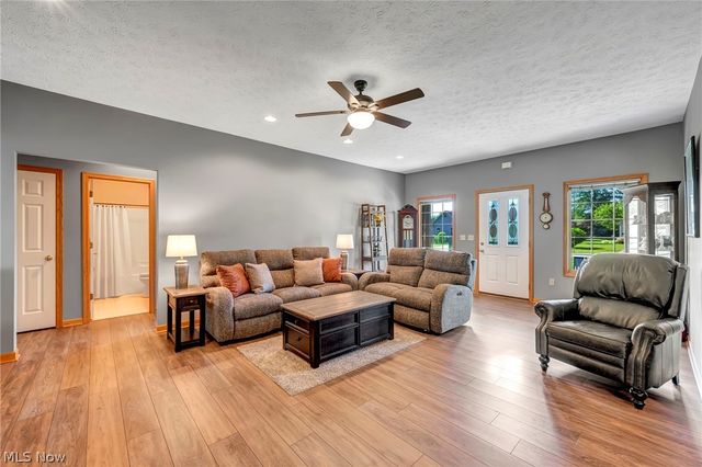 1017 Glendalough Avenue, Grafton, OH 44044