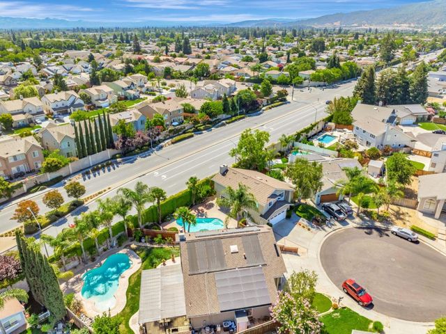 1206 Sycamore Court, Gilroy, CA 95020