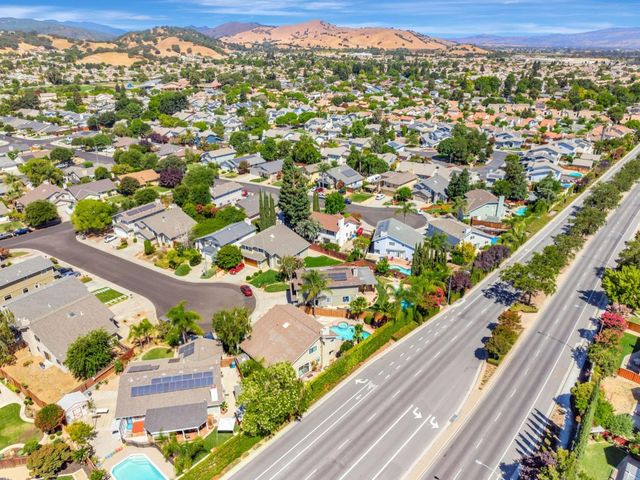 1206 Sycamore Court, Gilroy, CA 95020