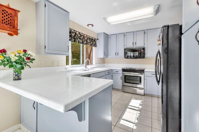 1206 Sycamore Court, Gilroy, CA 95020