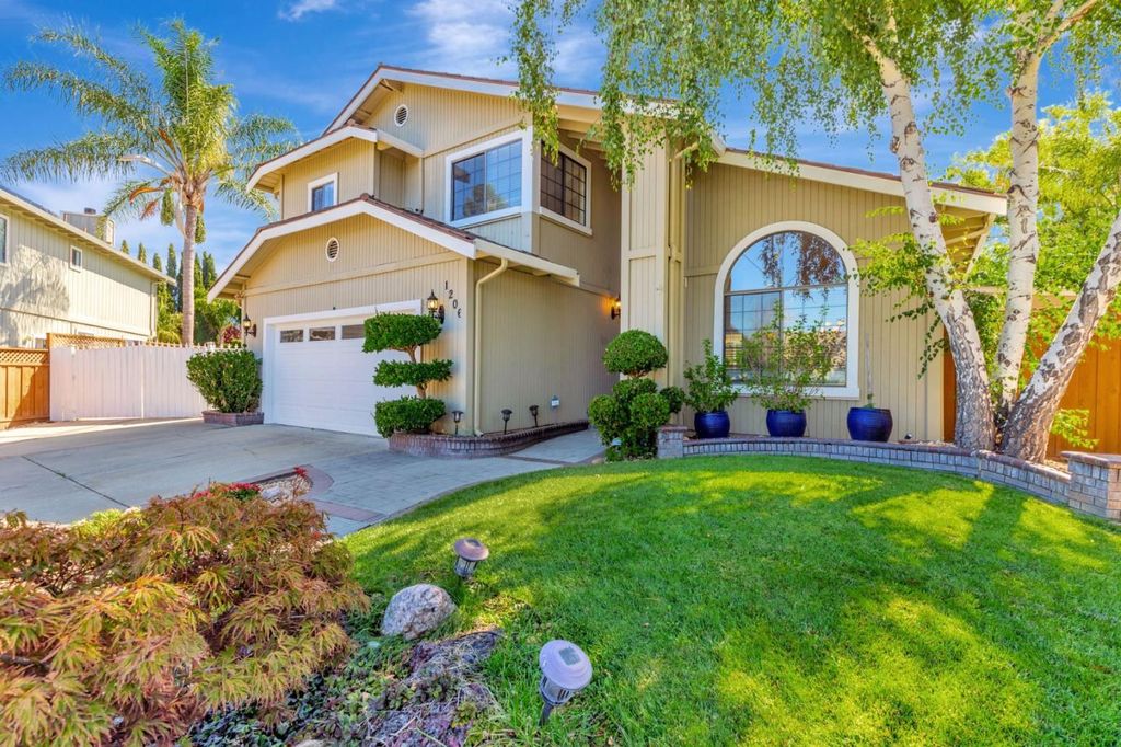 1206 Sycamore Court, Gilroy, CA 95020
