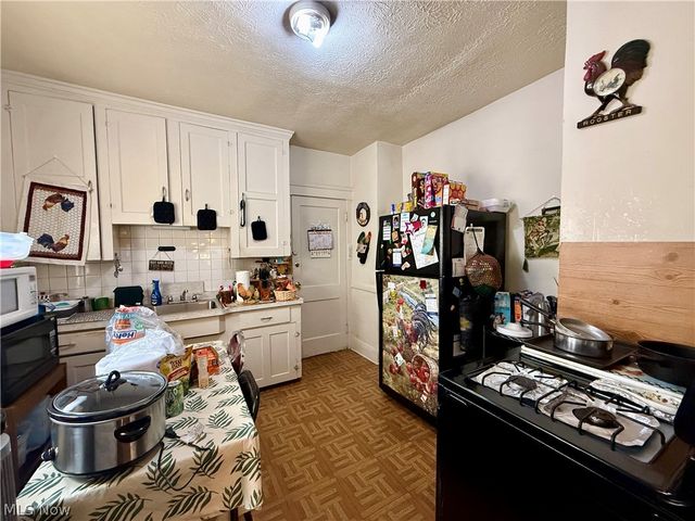 412 E 146th Street, Cleveland, OH 44110