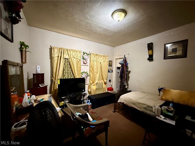 412 E 146th Street, Cleveland, OH 44110