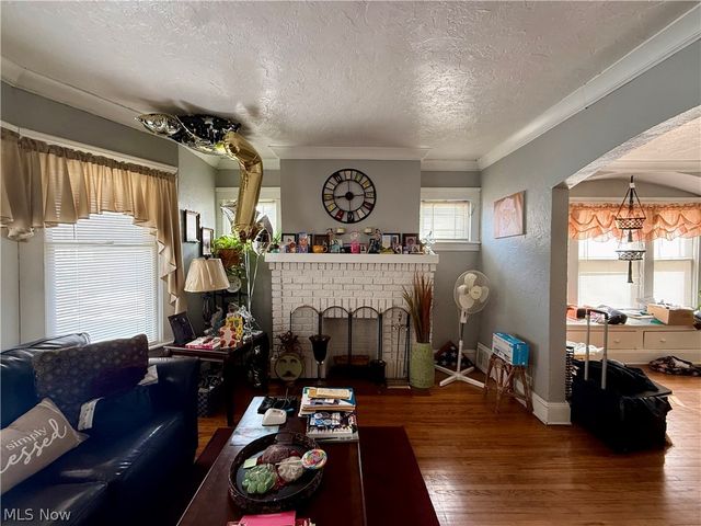 412 E 146th Street, Cleveland, OH 44110