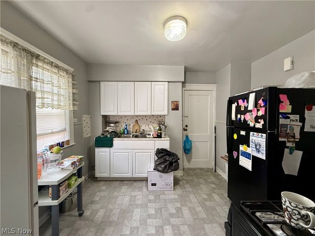 412 E 146th Street, Cleveland, OH 44110