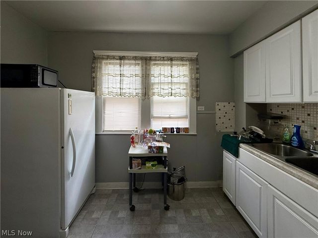 412 E 146th Street, Cleveland, OH 44110
