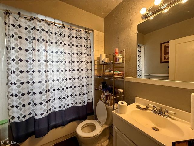 412 E 146th Street, Cleveland, OH 44110