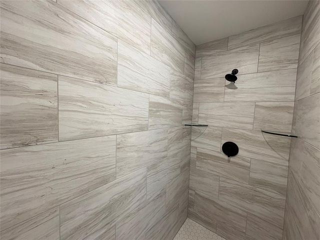 8617 NW 76th Street, Oklahoma City, OK 73132