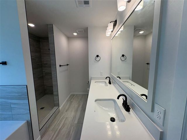 8617 NW 76th Street, Oklahoma City, OK 73132