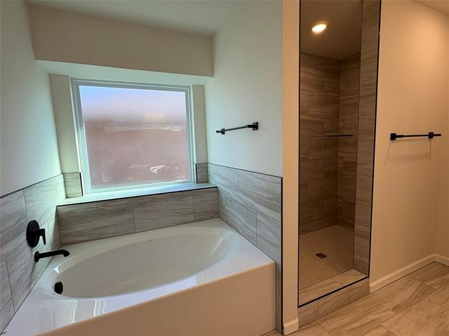 8617 NW 76th Street, Oklahoma City, OK 73132