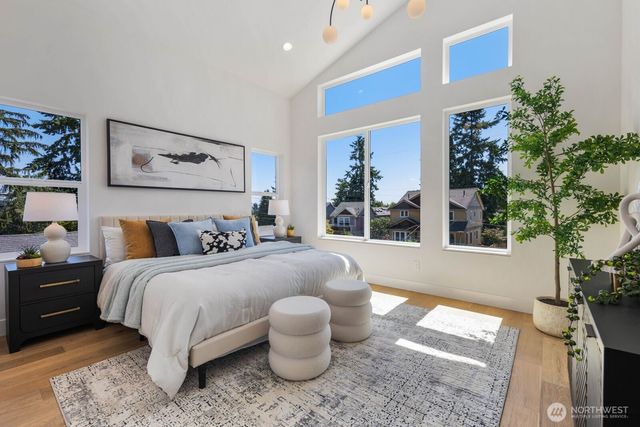 726 N 89th Street, Seattle, WA 98103