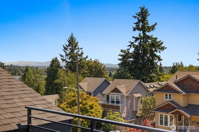 726 N 89th Street, Seattle, WA 98103