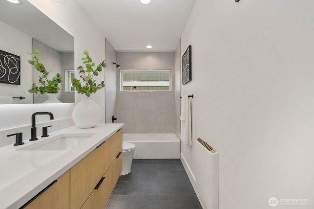 726 N 89th Street, Seattle, WA 98103