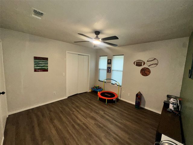 7245 Wendy Drive, Paris, TX 75462