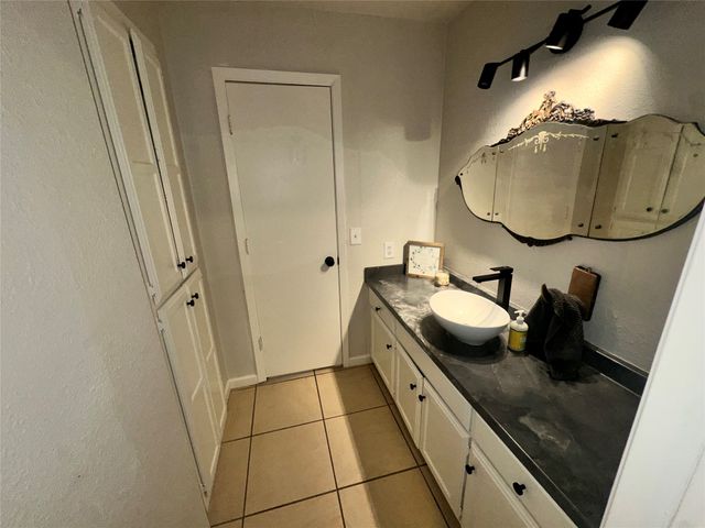 7245 Wendy Drive, Paris, TX 75462
