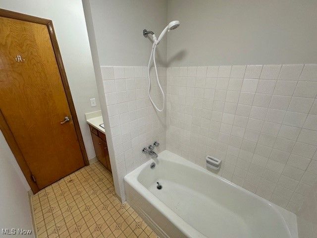 4932 E 93rd Street, Garfield Heights, OH 44125