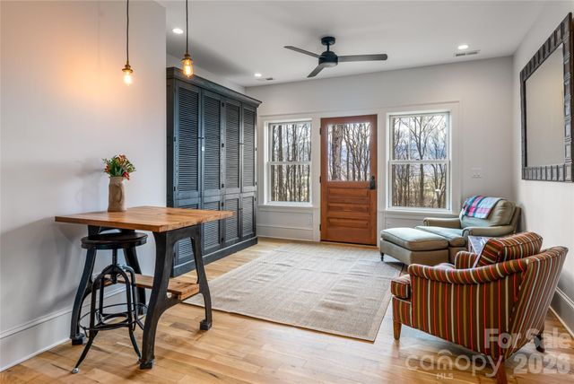 51 Summit Road, Swannanoa, NC 28778