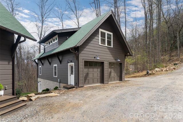 51 Summit Road, Swannanoa, NC 28778