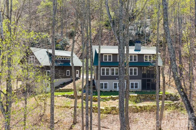 51 Summit Road, Swannanoa, NC 28778