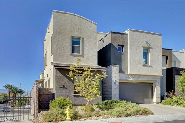 699 Glowing Horizon Street, Henderson, NV 89052