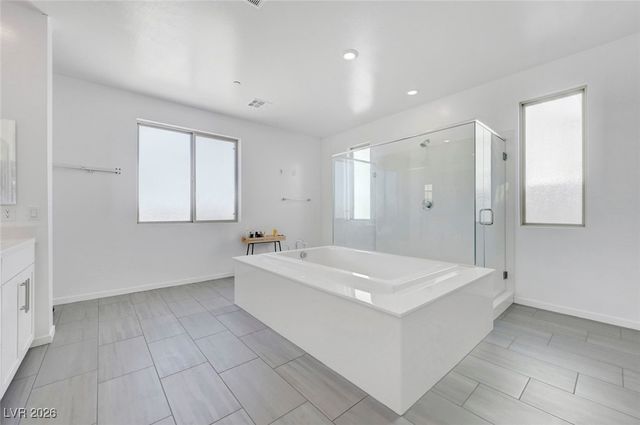 699 Glowing Horizon Street, Henderson, NV 89052