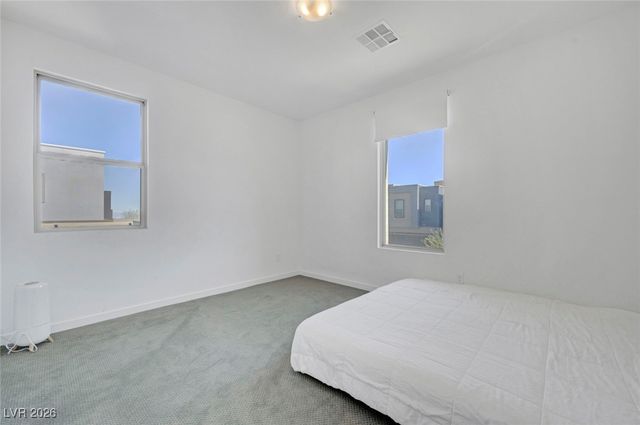 699 Glowing Horizon Street, Henderson, NV 89052