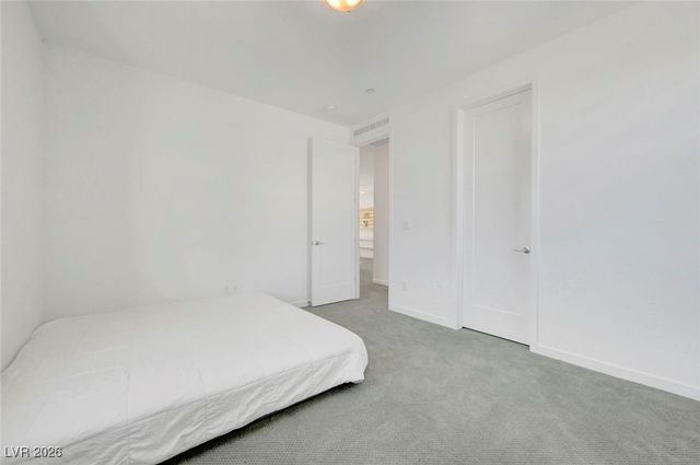 699 Glowing Horizon Street, Henderson, NV 89052