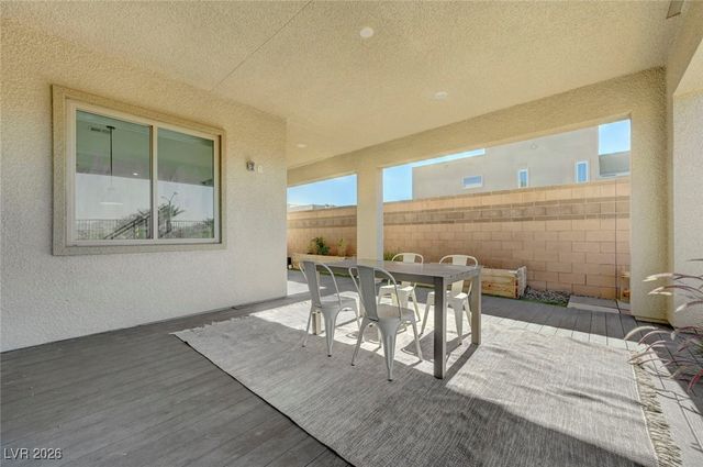 699 Glowing Horizon Street, Henderson, NV 89052