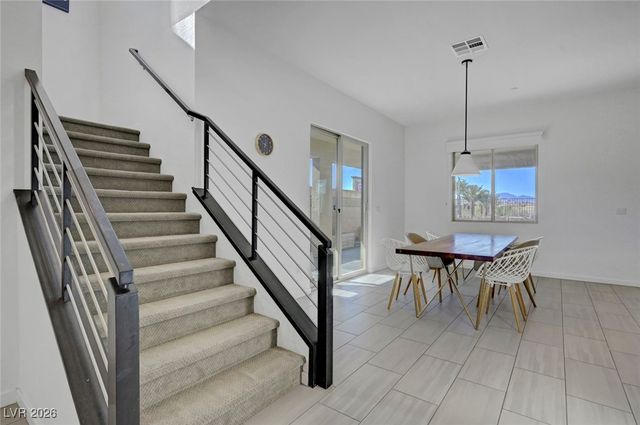 699 Glowing Horizon Street, Henderson, NV 89052