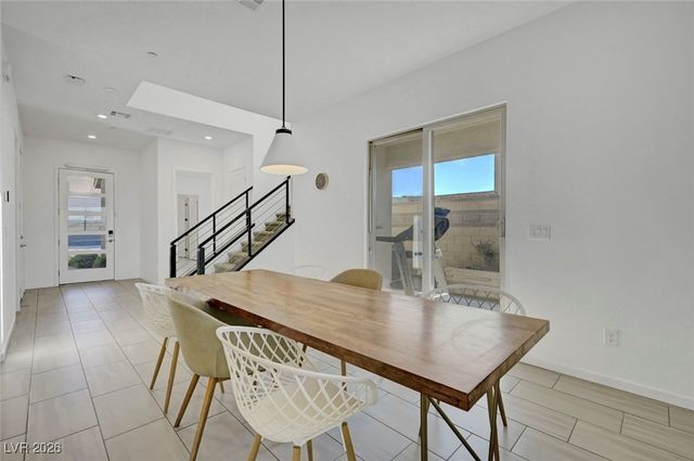 699 Glowing Horizon Street, Henderson, NV 89052