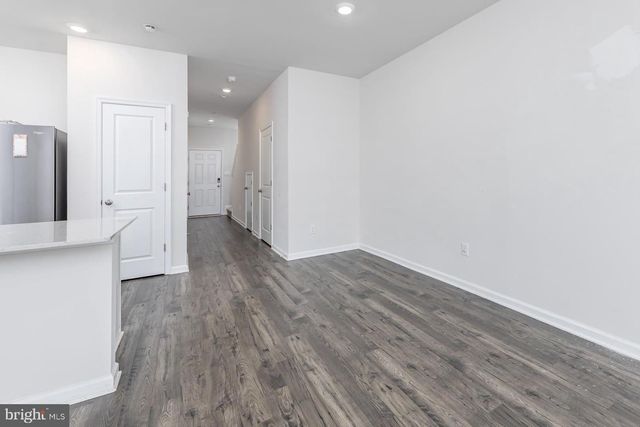 309 MAZZEO DR, Glassboro, NJ 08028