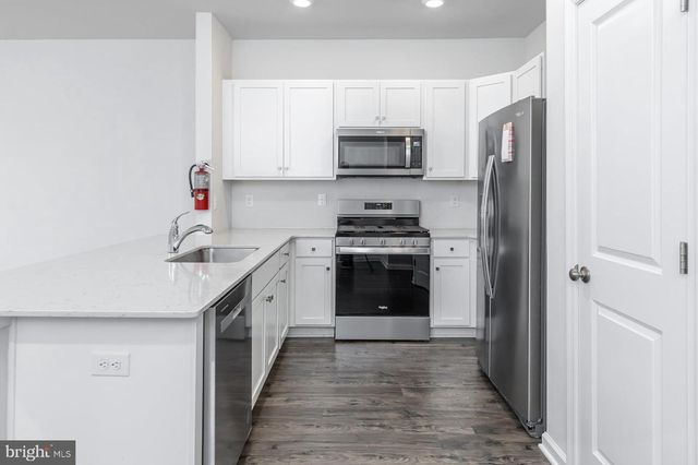 309 MAZZEO DR, Glassboro, NJ 08028