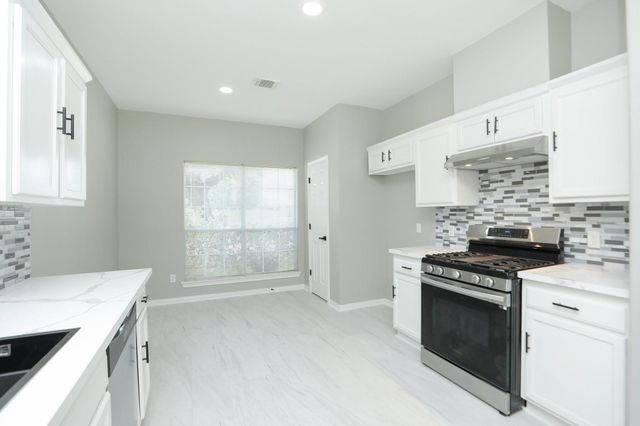 2522 Cardinal Elm Street, Fresno, TX 77545